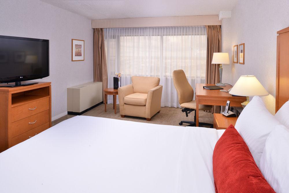 Delta Hotels By Marriott Regina Esterno foto