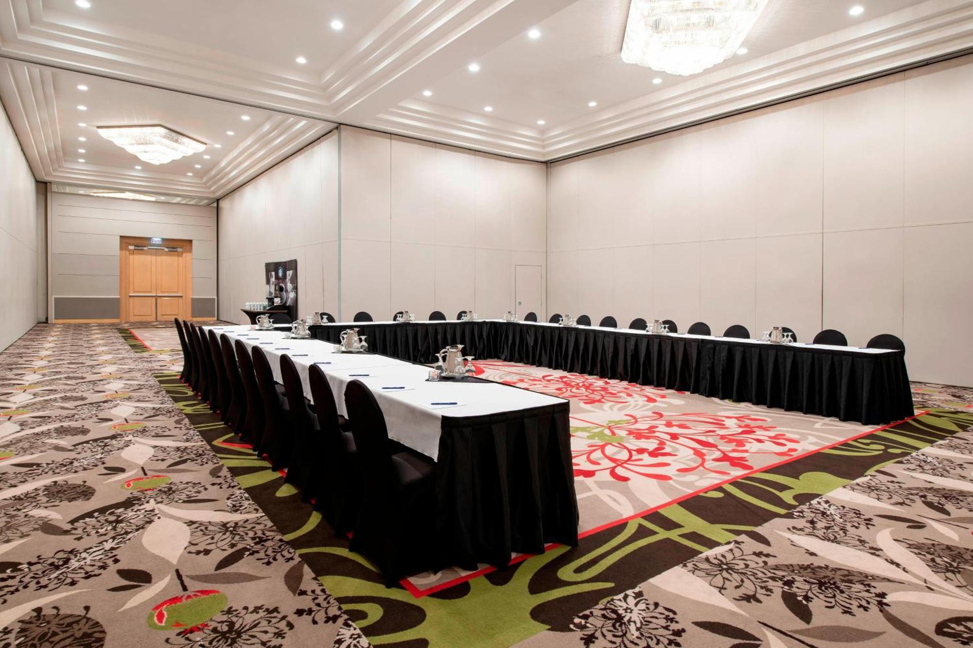 Delta Hotels By Marriott Regina Esterno foto